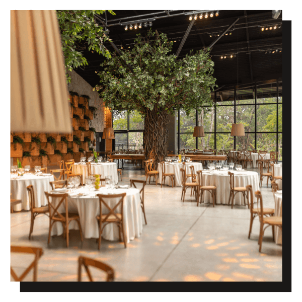 restaurant dining room